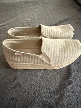 Toms Cream & tan Striped Slip-On Espadrilles